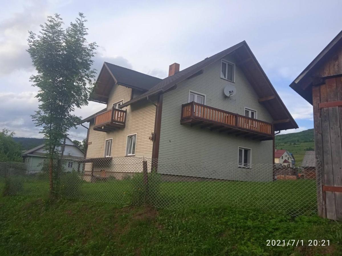 У Марка Volosyanka  Buitenkant foto